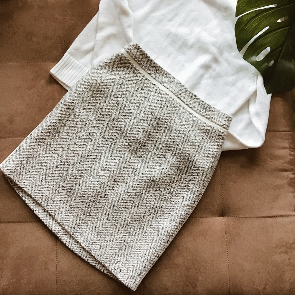 ❌SOLD❌White House Black Market Tweed Pencil Skirt